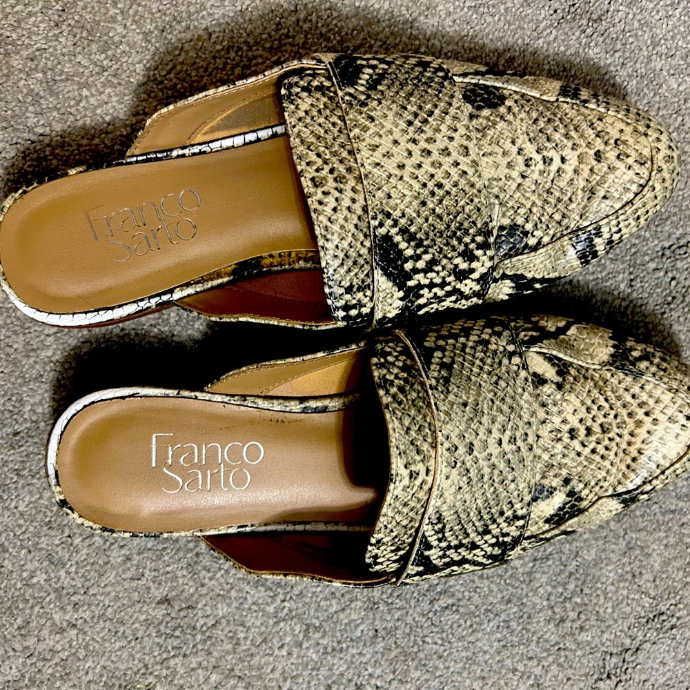 Franco sorto flats! Size 6 1/2!